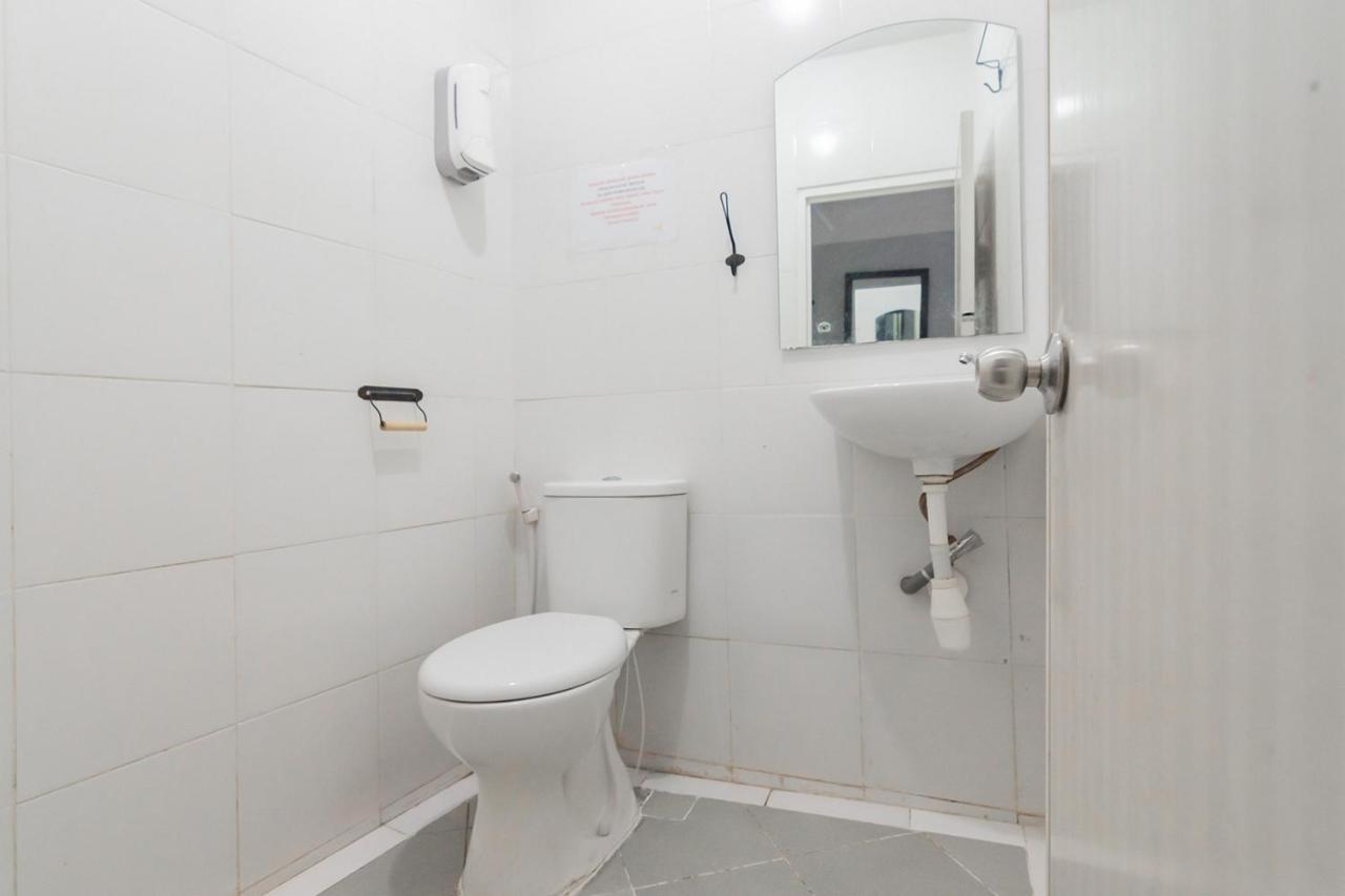 Reddoorz At Sani Guest House Balikpapan Eksteriør bilde