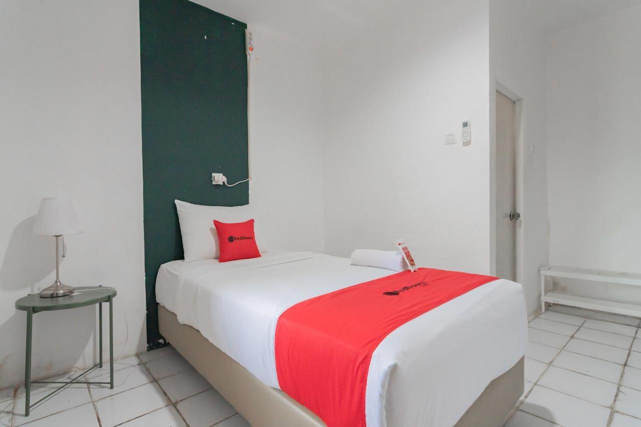 Reddoorz At Sani Guest House Balikpapan Eksteriør bilde