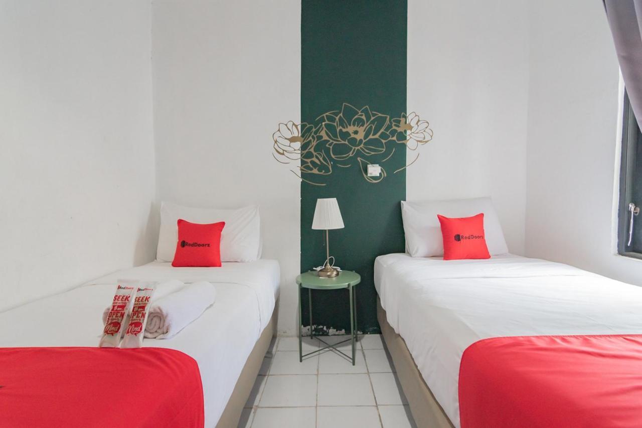 Reddoorz At Sani Guest House Balikpapan Eksteriør bilde
